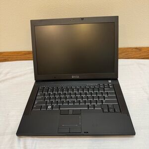 Dell Latitude E6400 12” Screen Laptop Not Tested For Parts No Cords